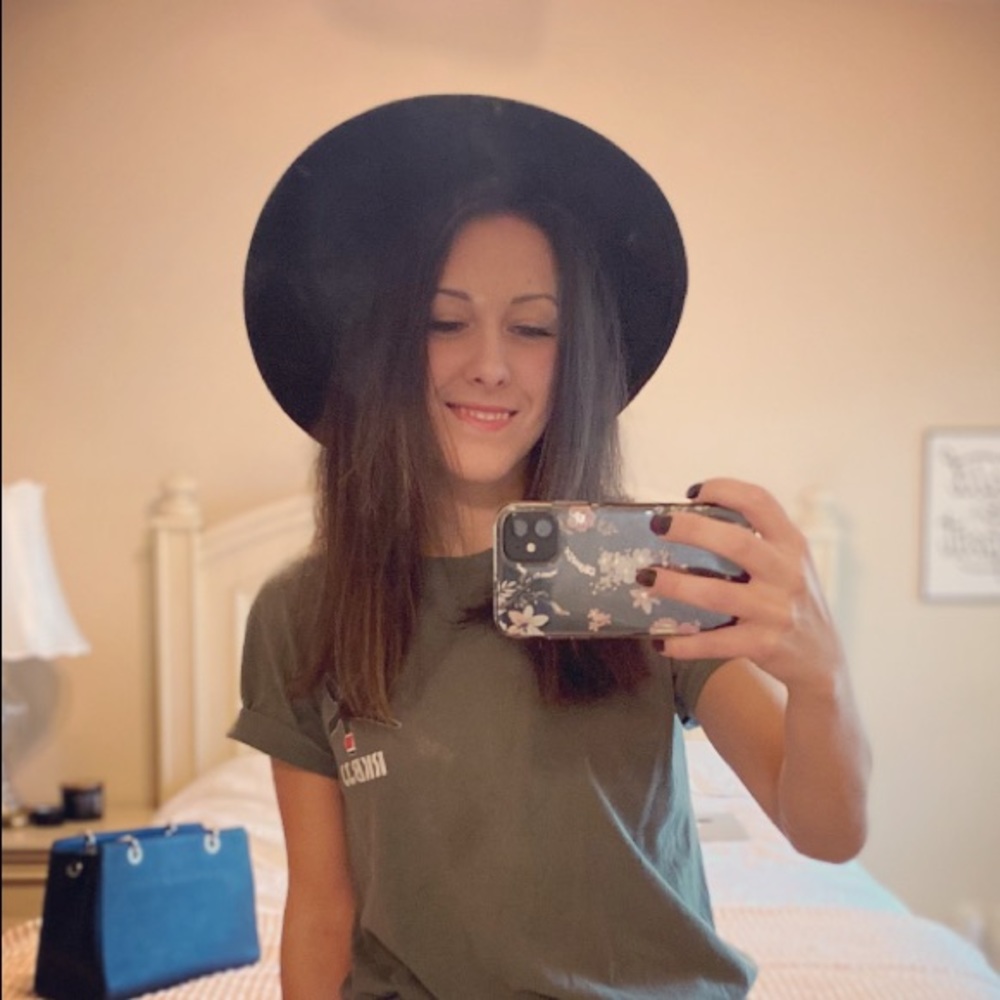 Meet your Posher, Bethany